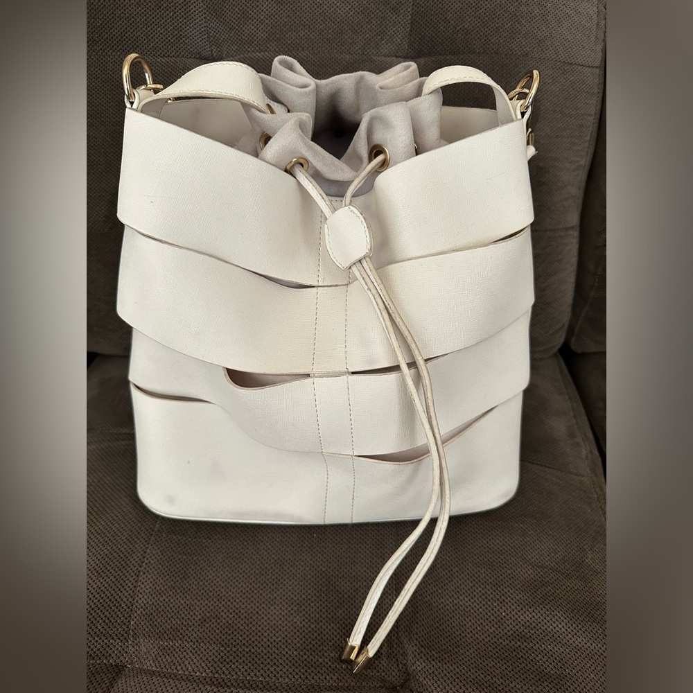 White Cut Out Bucket Bag (with call-outs— color transfer)